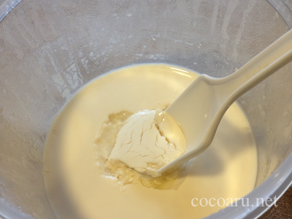 ヨーグルティアで豆乳ヨーグルトを作る！固まったところ