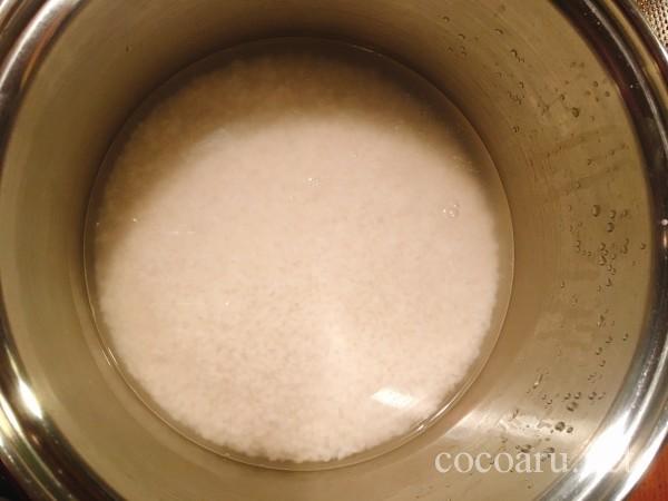 米麹の作り方！ヨーグルティア編：お米を洗って浸水