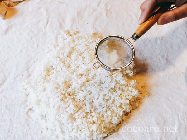 米麹の作り方！ヨーグルティア編：種切り＆よく混ぜる