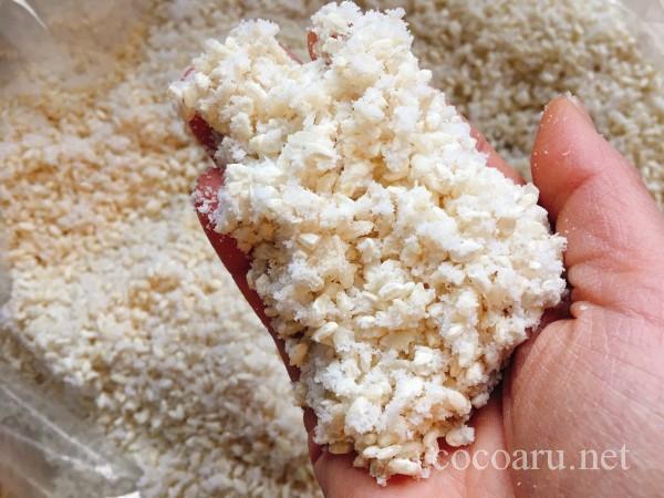 自家製米麹でお味噌を手作り：麹の塩切り